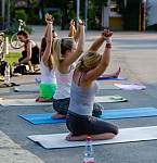 Yoga Mi II 210.jpg